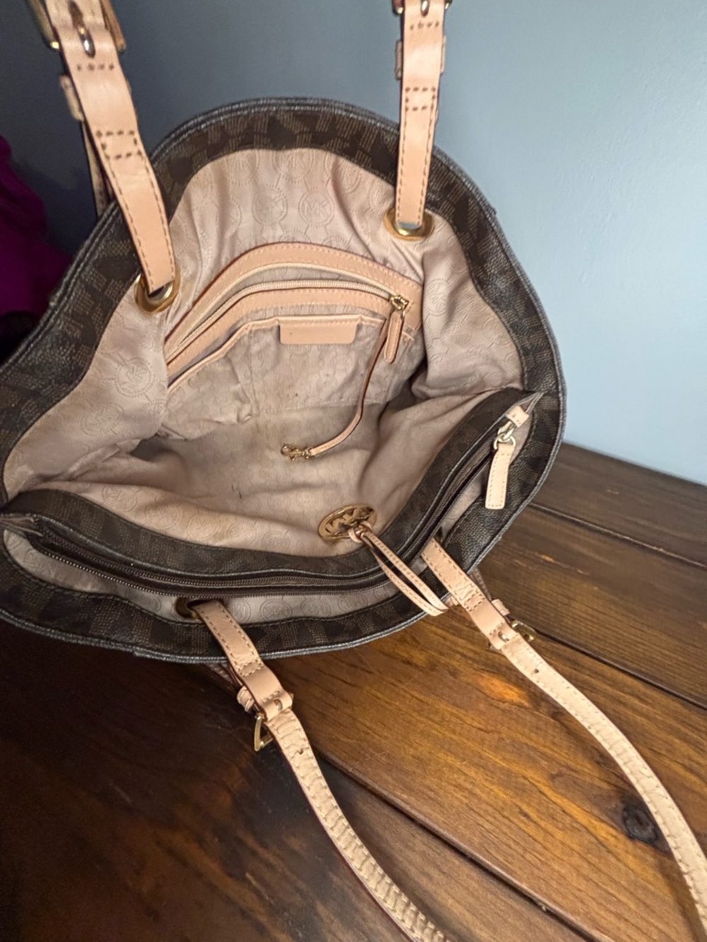 Michael Kors Vintage Brown MK Logo Signature Tote with Tan Straps Quiet Luxury - Picture 6 of 10